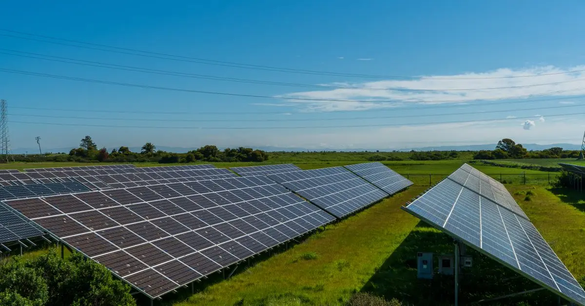Comment Entretenir Vos Panneaux Solaires Économiques