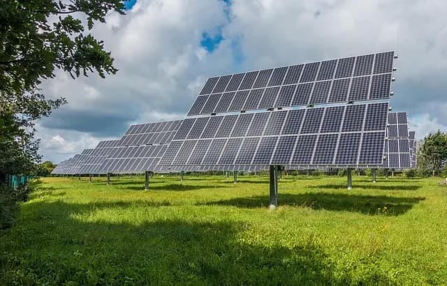 Comment Choisir des Panneaux Solaires Économiques de Qualité