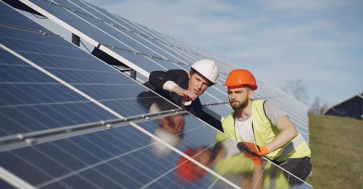 Comparatif des Panneaux Solaires Économiques : Quel Type Choisir ?