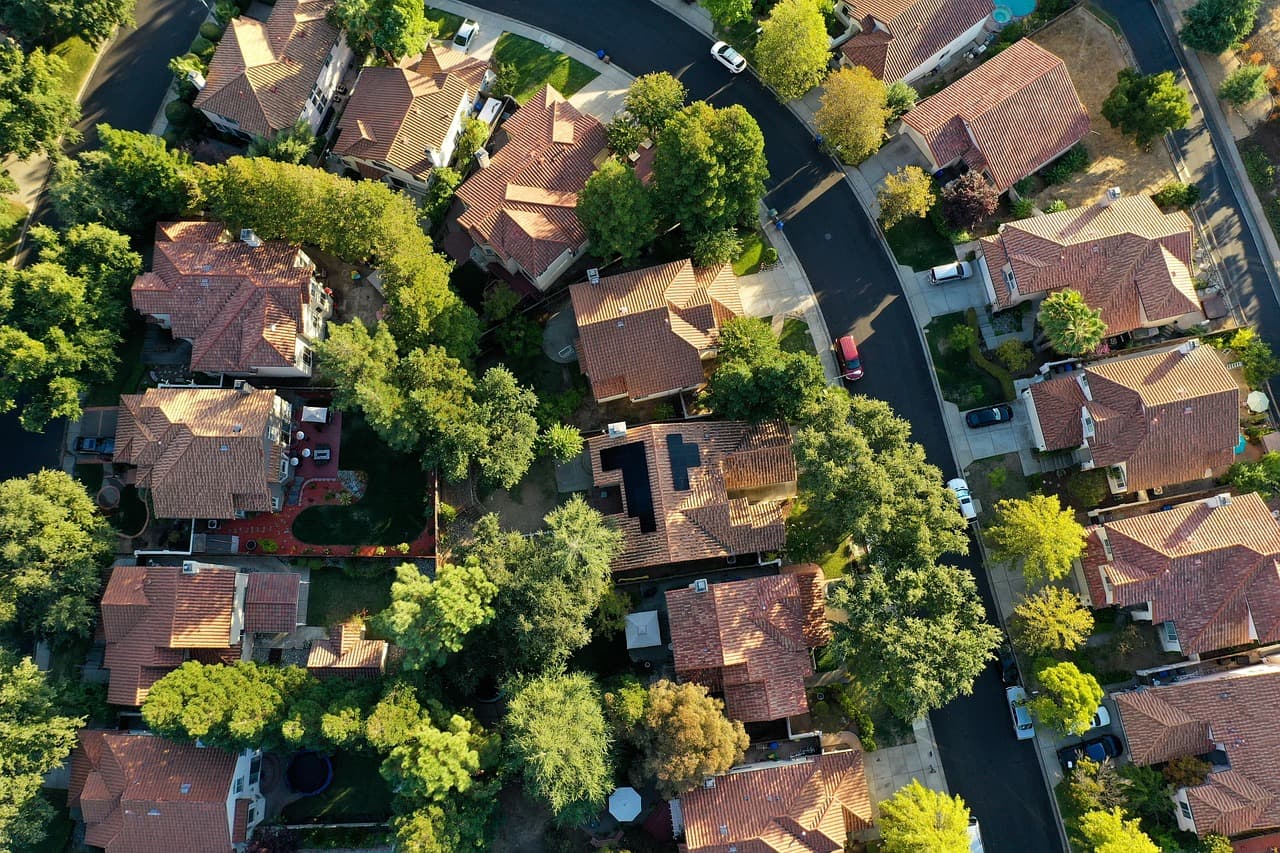 Les 10 Meilleures Astuces pour Choisir des Panneaux Solaires Économiques